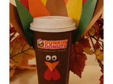 Crafting Runs on Dunkin’: DIY Thanksgiving Turkey Latte Cup Crafting Runs on Dunkin’: DIY Thanksgiving Turkey Latte Cup