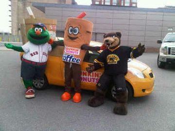 Dunkin’ Donuts Iced Coffee Gives Boston Fans a Reason to Cheer Dunkin’ Donuts Iced Coffee Gives Boston Fans a Reason to Cheer