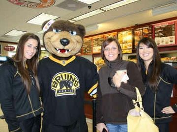 April 12, 2011: Dunkin’ Donuts Celebrates Extension of “Caught Cold” Promotion with Boston’s Biggest Ticket Giveaway April 12, 2011: Dunkin’ Donuts Celebrates Extension of “Caught Cold” Promotion with Boston’s Biggest Ticket Giveaway