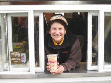 Dunkin’ Customers Pay it Forward by Paying for Strangers’ Orders
