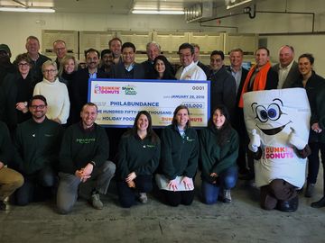 Dunkin’ Donuts Bringing Joy: Greater Philadelphia Franchisees Continue to “Roast Hunger” This Holiday Season Dunkin’ Donuts Bringing Joy: Greater Philadelphia Franchisees Continue to “Roast Hunger” This Holiday Season