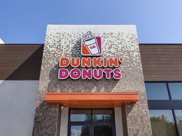 DUNKIN’ DONUTS ANNOUNCES PLANS FOR 65 NEW RESTAURANTS IN DALLAS-FORT WORTH AREA, INCLUDING SEVERAL MULTI-BRAND LOCATIONS WITH BASKIN-ROBBINS DUNKIN’ DONUTS ANNOUNCES PLANS FOR 65 NEW RESTAURANTS IN DALLAS-FORT WORTH AREA, INCLUDING SEVERAL MULTI-BRAND LOCATIONS WITH BASKIN-ROBBINS