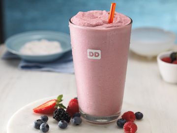 Running Wild This Summer: Dunkin’ Donuts Serves New Wildberry Smoothie Running Wild This Summer: Dunkin’ Donuts Serves New Wildberry Smoothie