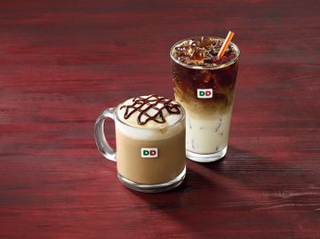 Brown Sugar Cinnamon Iced Macchiato & Peppermint Mocha Hot Latte Lifestyle Brown Sugar Cinnamon Iced Macchiato & Peppermint Mocha Hot Latte Lifestyle