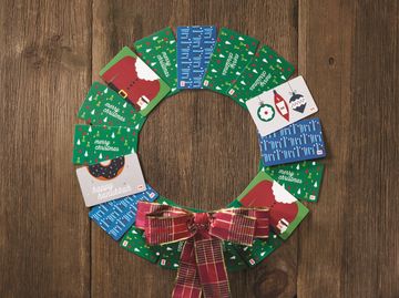 DD Card Wreath