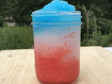 Celebrate 4th of July with Our DIY Red, White and Blue Coolatta! Celebrate 4th of July with Our DIY Red, White and Blue Coolatta!