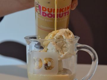 Make Summer Sweeter with Our DIY Double Butter Pecan Coffee Float Make Summer Sweeter with Our DIY Double Butter Pecan Coffee Float