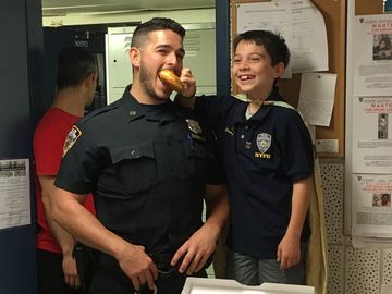 Donut Boy Continues His Mission to Thank Every Cop in America with Donuts Donut Boy Continues His Mission to Thank Every Cop in America with Donuts
