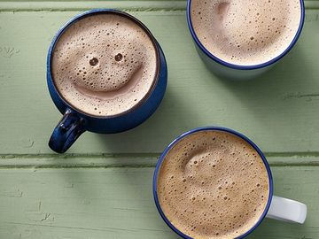 A Cup of Candy Flavor: Dunkin’ Donuts Introduces New Almond Joy Hot Chocolates 