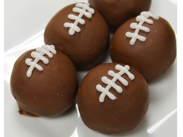 These DIY Mini MUNCHKINS® Footballs Are Perfect for the Big Game These DIY Mini MUNCHKINS® Footballs Are Perfect for the Big Game