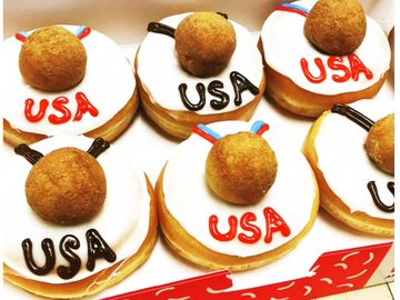 Score Dunkin's New Donut Celebrating USA Hockey Score Dunkin's New Donut Celebrating USA Hockey