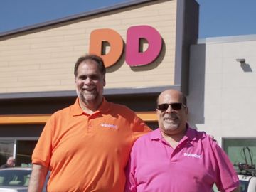 Dunkin’ Franchisees Share #SomethingGood Dunkin’ Franchisees Share #SomethingGood
