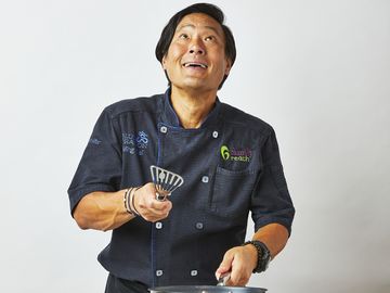 Dunkin’ and Celebrity Chef Ming Tsai Cook Up Joy for the Holidays Dunkin’ and Celebrity Chef Ming Tsai Cook Up Joy for the Holidays