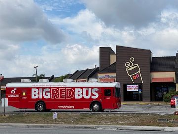 Big Red Bus 4 003 Big Red Bus 4 003