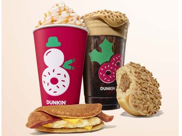 Dunkin_Holiday 2022_Lifestyle_RGB