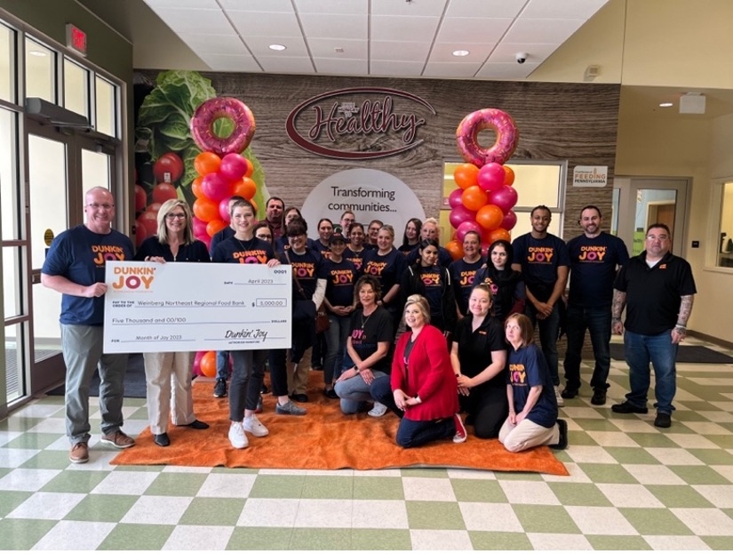 Dunkin’ Franchisees and Crew Members Take Action to Bring Joy to Local Food Banks During National Volunteer Month