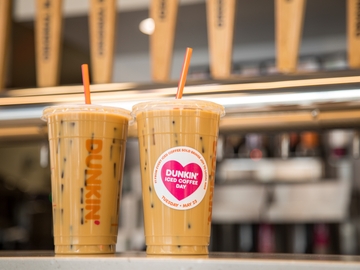 Dunkin' Iced Coffee Day_3