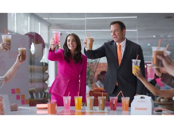 Dunkin'Tern Supervisors Will Arnett & Corporate Natalie Dunkin'Tern Supervisors Will Arnett & Corporate Natalie