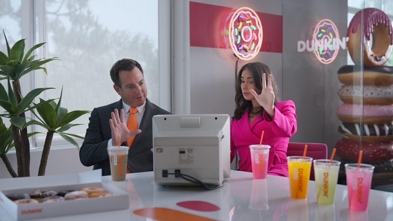 Will Arnett & Corporate Natalie Briefing Designer Yoon Ahn