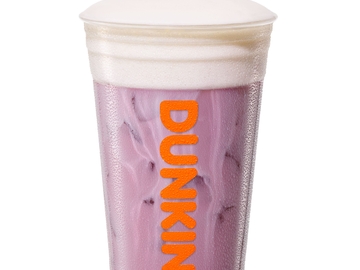 Dunkin' Berry Moonlight Daydream Refresher Dunkin' Berry Moonlight Daydream Refresher
