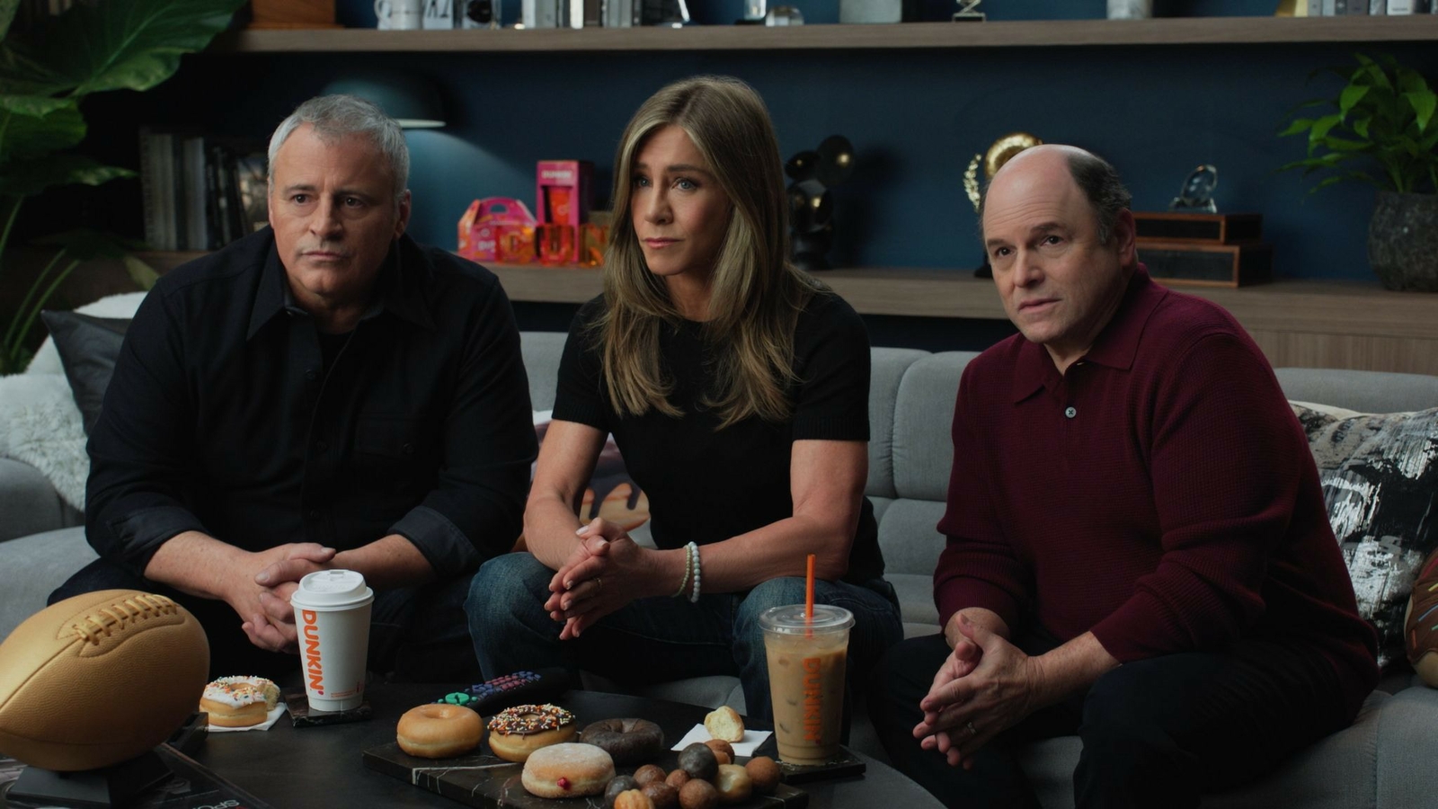 Matt LeBlanc (left), Jennifer Aniston (center) and Jason Alexander (right)