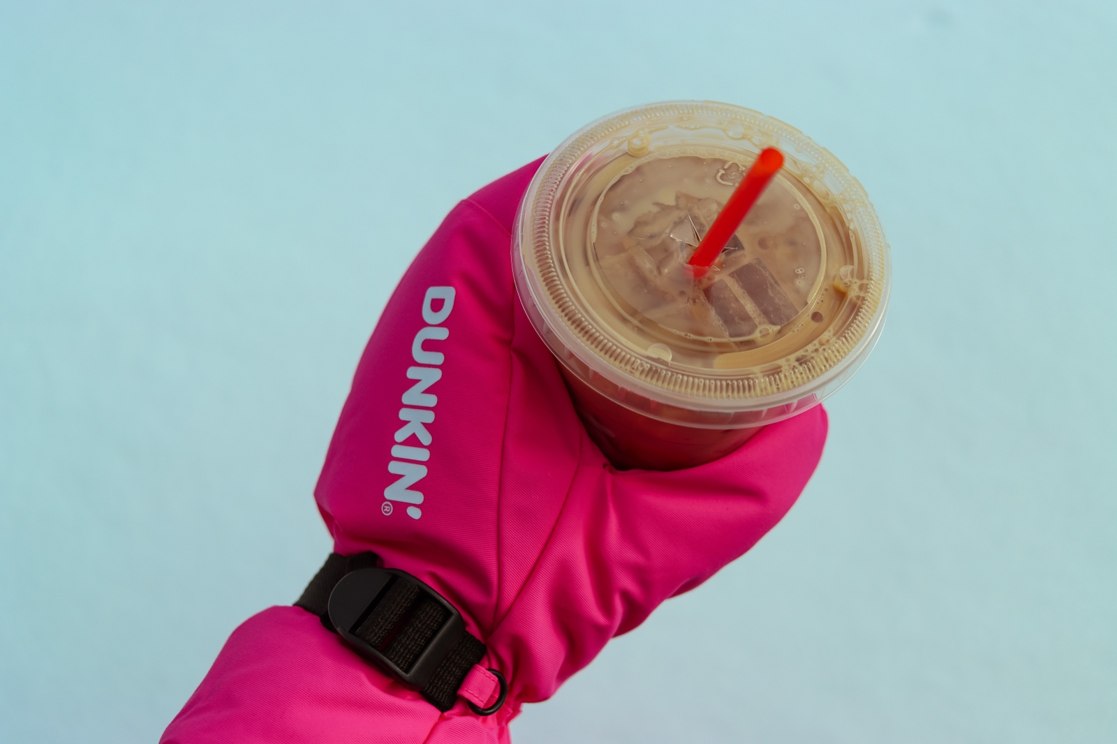 Dunkin’ Iced Coffee Glove