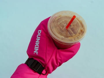 Dunkin’ Iced Coffee Glove
