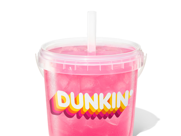 Strawberry Dragonfruit Lemonade Refresher Bucket