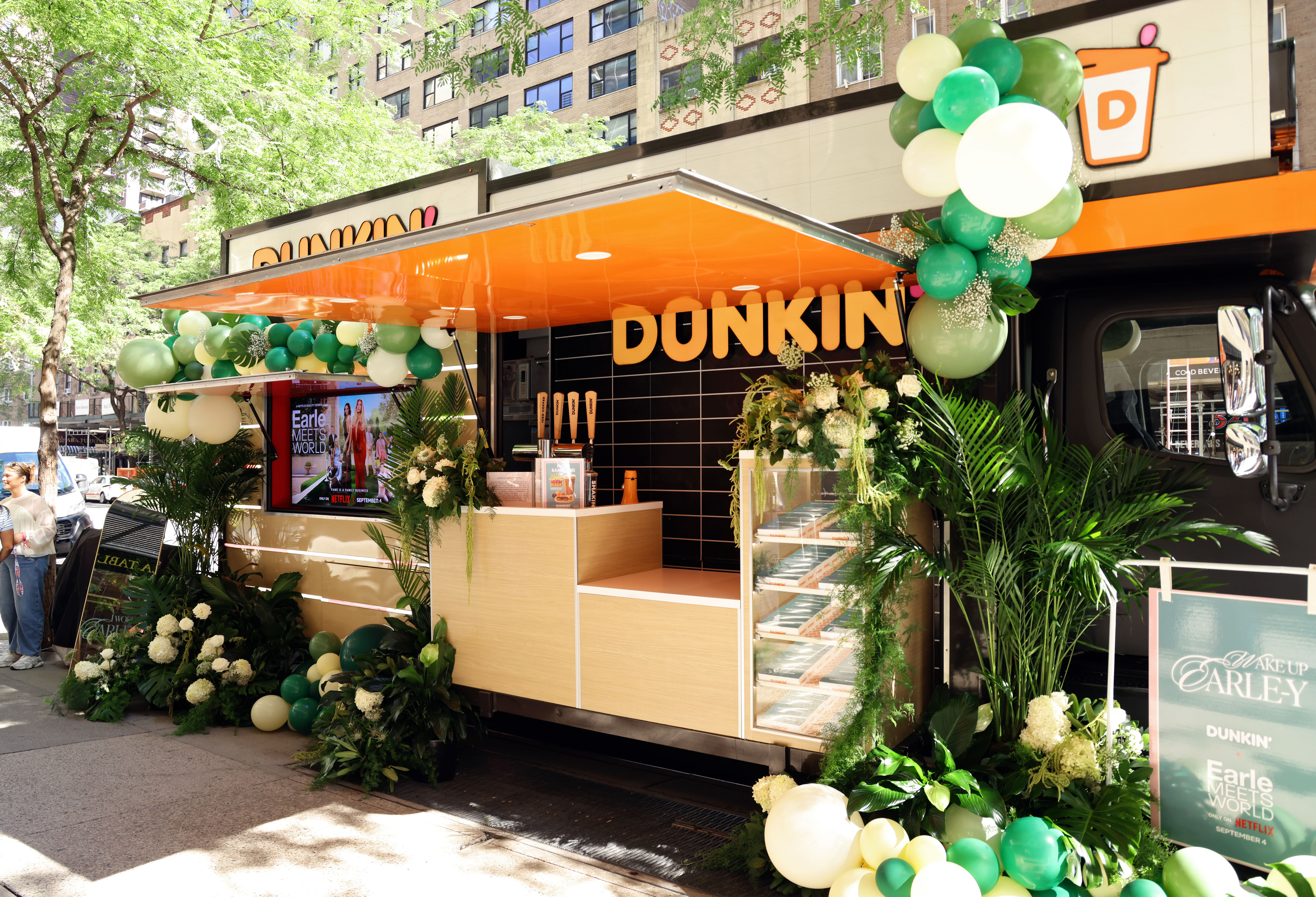 Alix Earle and Netflix Roll Out Dunkin' Earle-Y Riser Meal 3