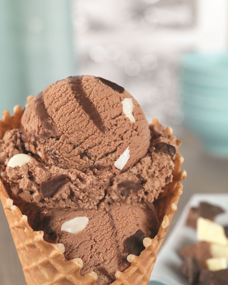Baskin-Robbins Celebrates “Chocoholics” Nationwide with January Flavor of The Month, Chocoholic’s Resolution