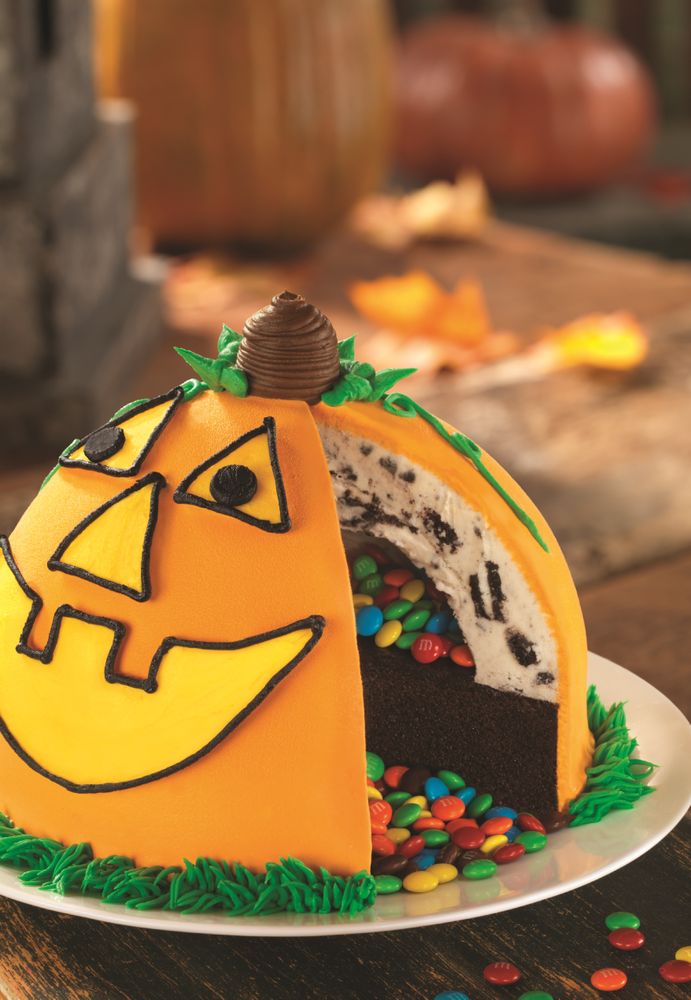 NO TRICKS, JUST TREATS! BASKIN-ROBBINS CELEBRATES HALLOWEEN SEASON WITH NEW PIÑATA PUMPKIN PATCH CAKE AND TRICK OREO® TREAT FLAVOR OF THE MONTH 