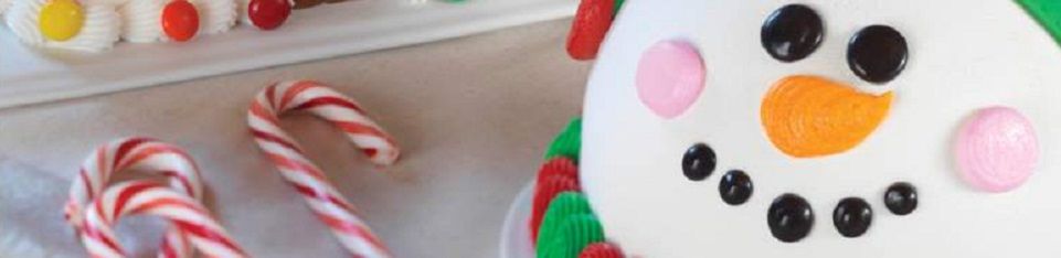 ‘TIS THE SEASON TO CELEBRATE WITH BASKIN-ROBBINS’ HOLIDAY ICE CREAM CAKES AND NEW FLAVOR OF THE MONTH, PEPPERMINT BARK IN THE DARK