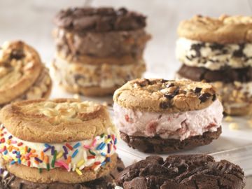 Baskin-Robbins Gives Fans the Chance to Win a Trip to Somewhere Warm In Honor of Its New Warm Cookie Ice Cream Sandwiches Baskin-Robbins Gives Fans the Chance to Win a Trip to Somewhere Warm In Honor of Its New Warm Cookie Ice Cream Sandwiches