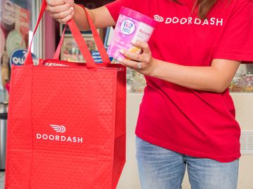 Baskin-Robbins and DoorDash Partner to Launch Door-to-Door Delivery  Across the U.S.