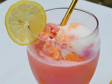 Sweeten Up Memorial Day Weekend with This Rainbow Sherbet Pink Lemonade Cocktail