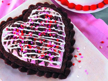 Baskin-Robbins Celebrates National Pizza Day with Free Polar Pizza® Ice Cream Treat Samples 