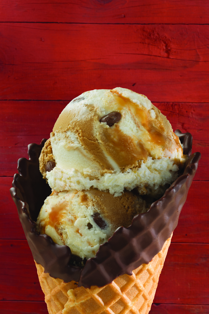 Baskin-Robbins Makes the Season Bright with Festive Holiday Lineup 