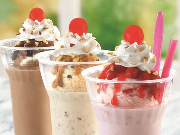 Baskin-Robbins Shakes Things Up With New Sundae Shakes