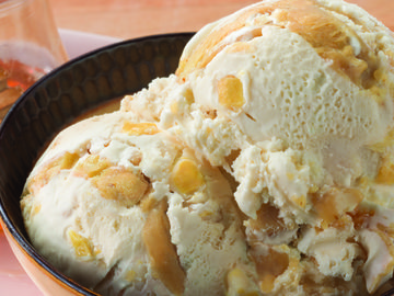 Baskin-Robbins Rings in the New Year with a Fresh Take on the January Flavor of the Month, Salted Almond Honeycomb