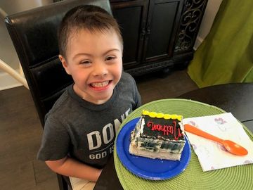 Tampa Area Children Celebrate Finishing Cancer Treatment with Special Baskin-Robbins Ice Cream Cakes Tampa Area Children Celebrate Finishing Cancer Treatment with Special Baskin-Robbins Ice Cream Cakes
