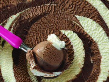 Baskin-Robbins Chocolate Trilogy Ice Cream Baskin-Robbins Chocolate Trilogy Ice Cream
