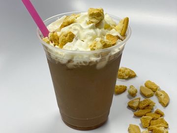 Eat, Drink and be Irish with This Boozy GOLDEN OREO® Irish Cream Milkshake Recipe from Baskin-Robbins Eat, Drink and be Irish with This Boozy GOLDEN OREO® Irish Cream Milkshake Recipe from Baskin-Robbins