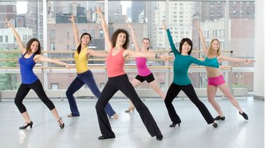 Jazz class at Ailey Extension