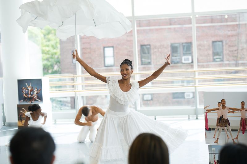 Jacqueline Green and members of Ailey II