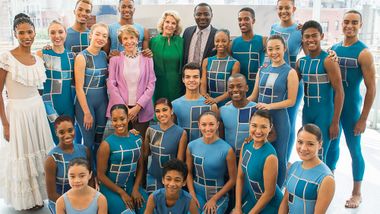 Jacqueline Green, Chairman Emerita Joan H. Weill, Elaine P. Wynn, Artistic Director Robet Battle and students from The Ailey School