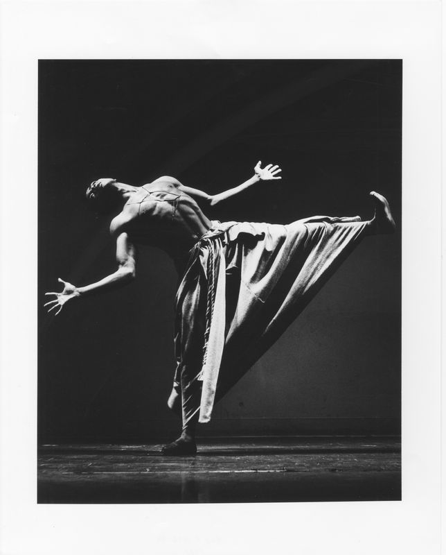 Alvin Ailey in Alvin Ailey's Hermit Songs. Photo by Jack Mitchell. (©) Alvin Ailey Dance Foundation, Inc. and Smithsonian Institution