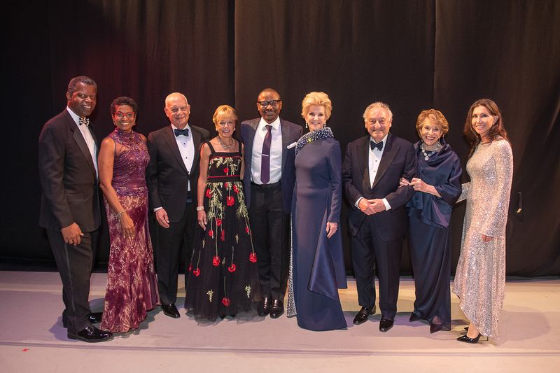 Gala Co-Chairs with Ailey's Artistic Director Robert Battle Honoree Elaine Wynn and Board Member Gillian Wynn at Ailey's 2019 Opening Night Gala