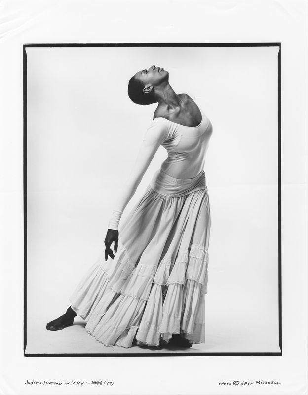 Judith Jamison in Alvin Ailey's Cry. Photo by Jack Mitchell.  (©) Alvin Ailey Dance Foundation Inc. and Smithsonian Institution