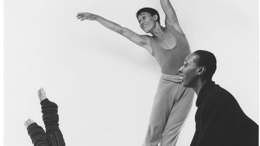 Judith Jamison rehearsing Divining with Donna Wood and Masazumi Chaya. Photo by Jack Mitchell. (©) Alvin Ailey Dance Foundation, Inc. and Smithsonian Institution