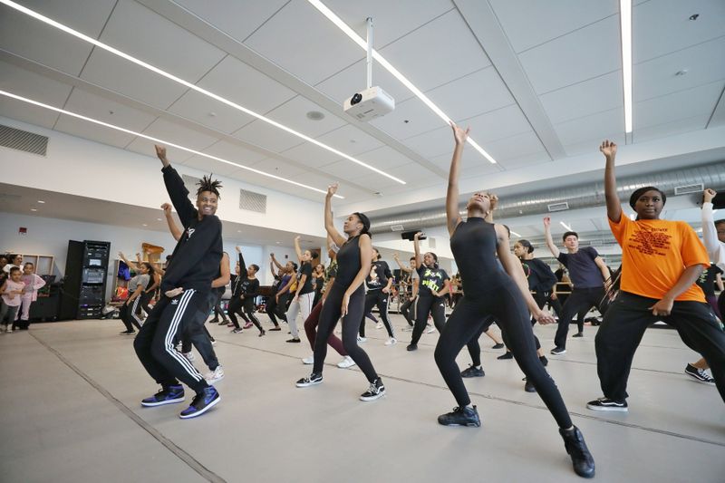 Keith Alexander leads Hip Hop at Ailey Experience in DC 2020. Photo by Jonathan Hsu